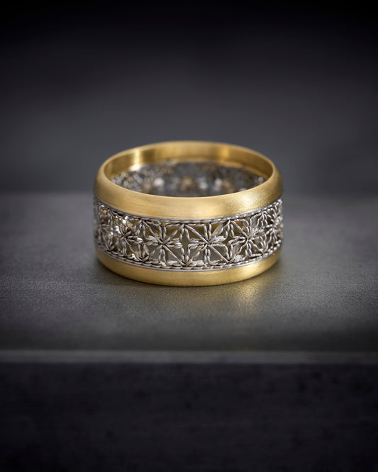 Wide Tessellation Band With Soft Edges