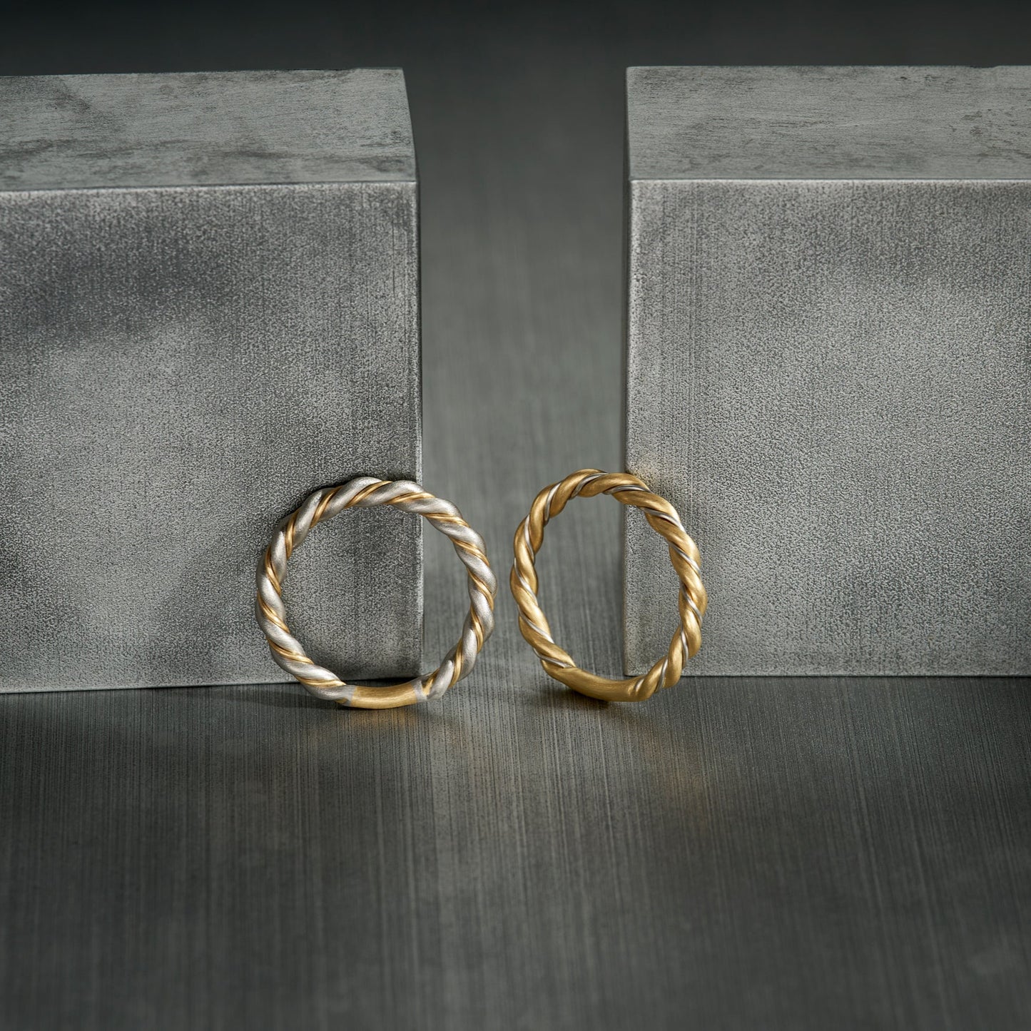 Twisted Ring in 18k Gold