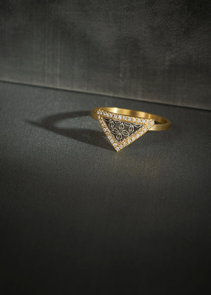 Triangle Small Ring