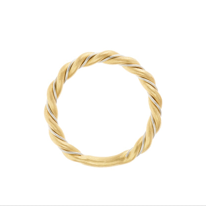 Twisted Ring in 18k Gold