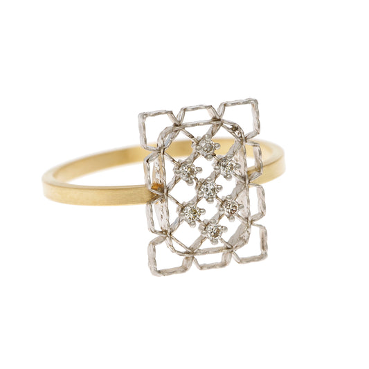 Airy Ring with Diamonds