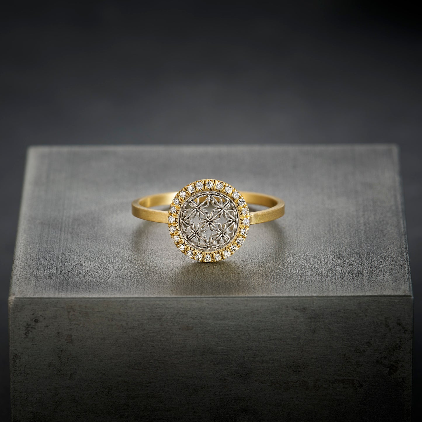 Small Round Damask Ring With Diamonds